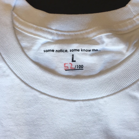 NWT Aaron’s world box logo white s/tshirt size L - Picture 2 of 5